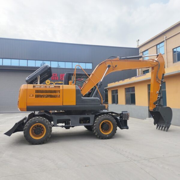 18 ton four-wheel drive wheel excavator